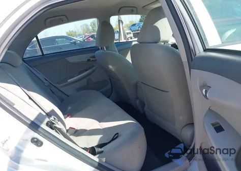 2010 Toyota Corolla Le z USA, uszkodzony, nr VIN 2T1BU4EE6AC426470